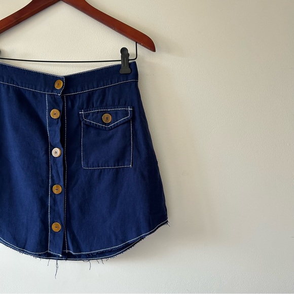 ZARA | Button-Down Raw Hem Mini Skirt - Picture 2 of 3